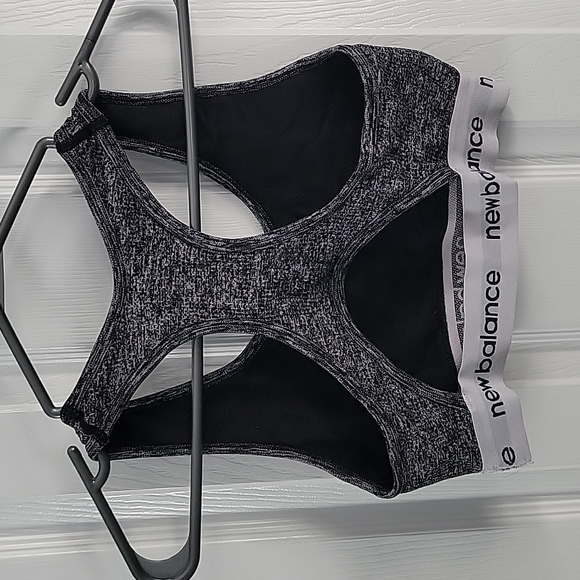 New Balance bra no padding size small grey and black - Picture 2 of 2